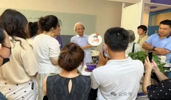 《中国刻瓷技艺创新人才培训》教师辅导掠影